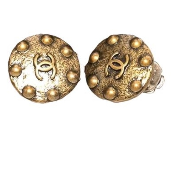 Chanel Gold Stud Earrings - Picture 3 of 7
